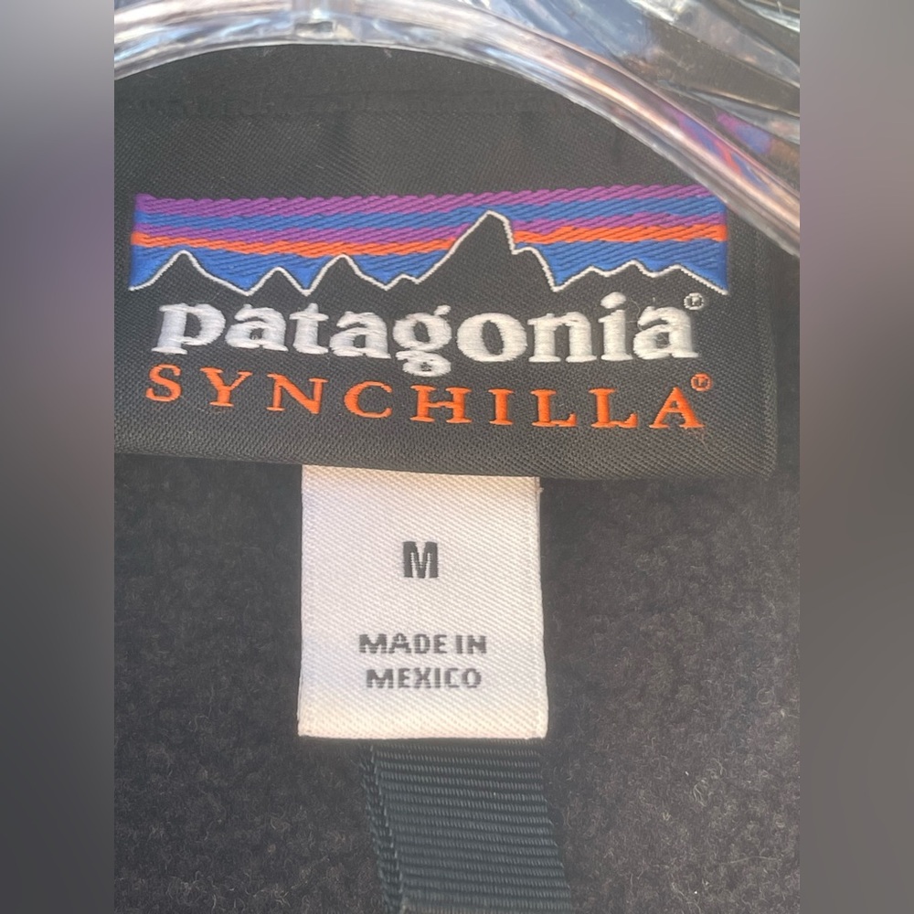 Patagonia Synchilla Men’s Fleece Vest Medium Black – Excellent Layering Piece
24 - Picture 4 of 5